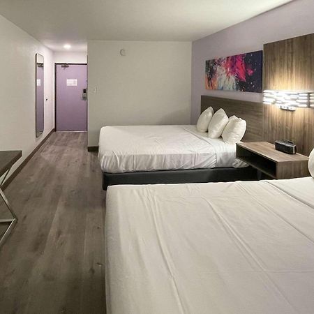 Quality Inn - Дентън Екстериор снимка