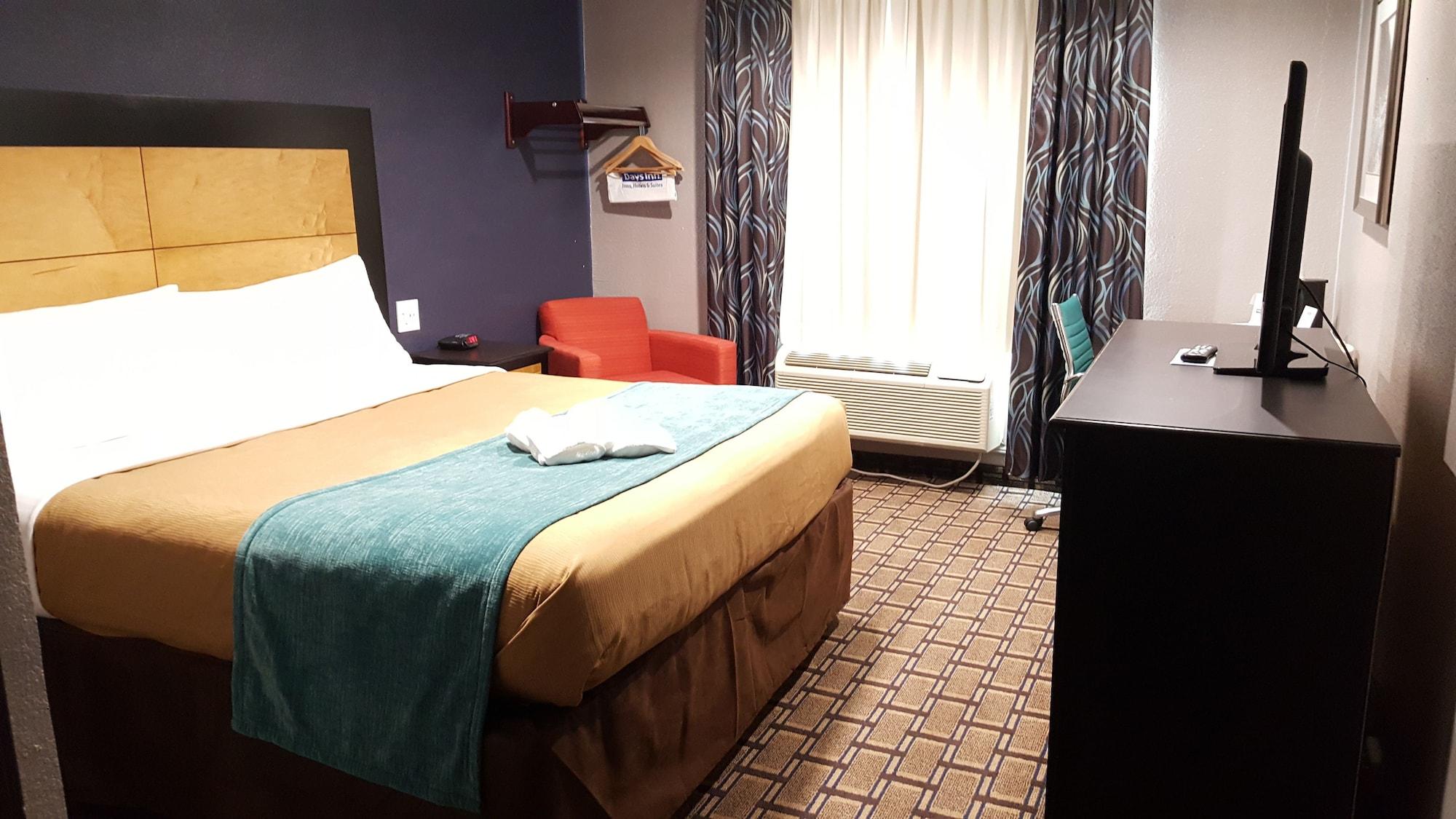 Quality Inn - Дентън Екстериор снимка