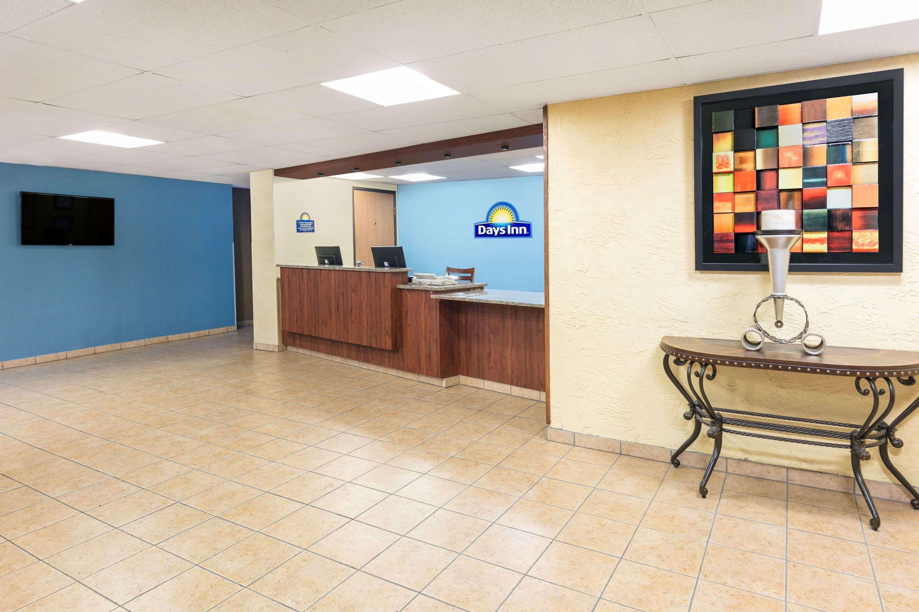 Quality Inn - Дентън Екстериор снимка