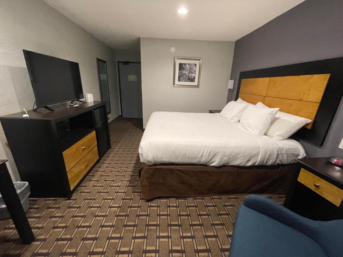 Quality Inn - Дентън Екстериор снимка