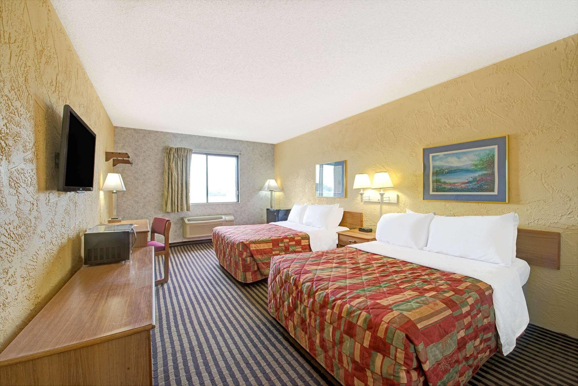 Quality Inn - Дентън Екстериор снимка